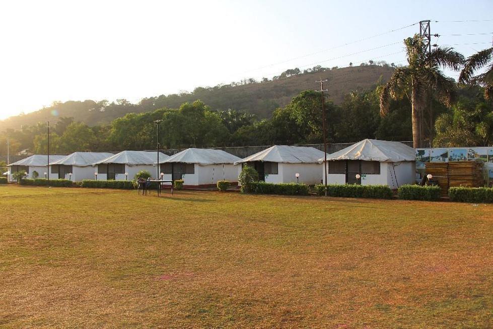 Whispering Woods Resort Lonavala Exterior photo